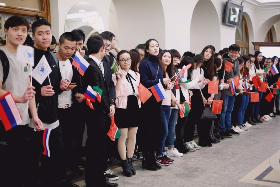 Delegation from the Central Committee of the Communist Party of China Made a Visit