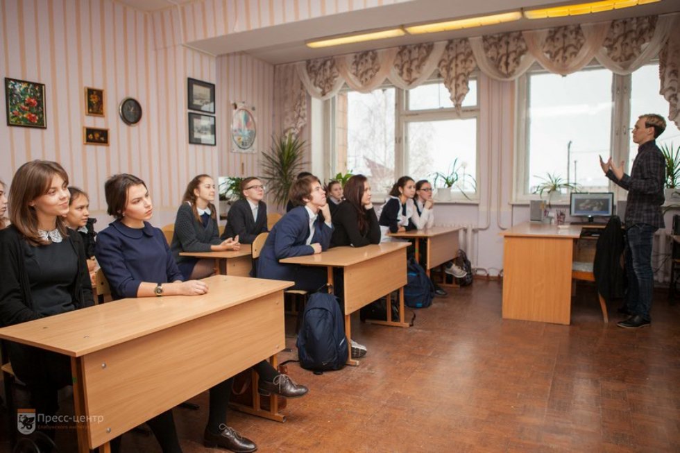 Участники центра изучения молодежных культур вновь побывали в школе Участники центра изучения молодежных культур вновь побывали в школе