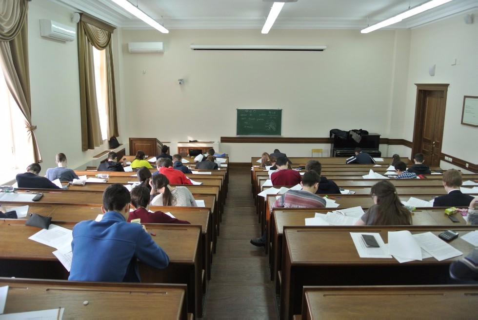 В КФУ прошел региональный этап Всероссийской олимпиады школьников по химии В КФУ прошел региональный этап Всероссийской олимпиады школьников по химии