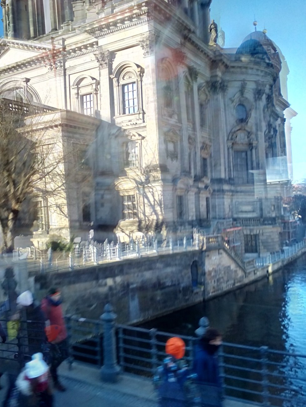 Студенты и преподаватели кафедры дизайна и национальных искусств ИФМК КФУ завоевали первое место в Германии Студенты и преподаватели кафедры дизайна и национальных искусств ИФМК КФУ завоевали первое место в Германии