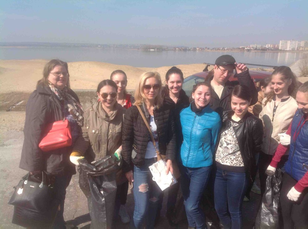 Трудовая ламбада на железнодорожных склонах Трудовая ламбада на железнодорожных склонах