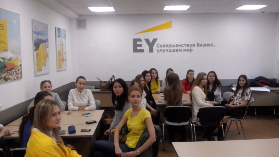  - 'Ernst&Young'    ,, , 