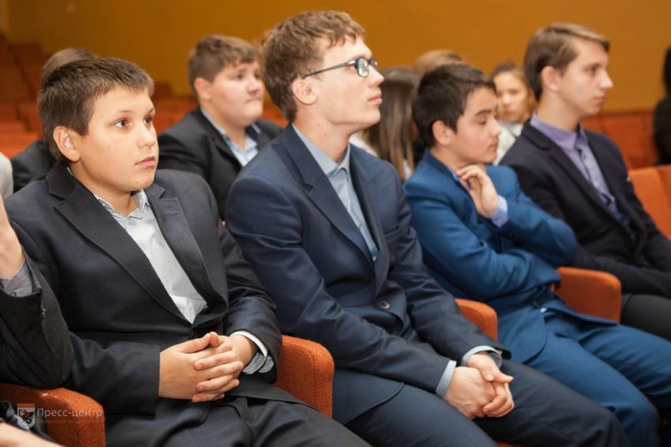 Участники центра изучения молодежных культур вновь побывали в школе Участники центра изучения молодежных культур вновь побывали в школе