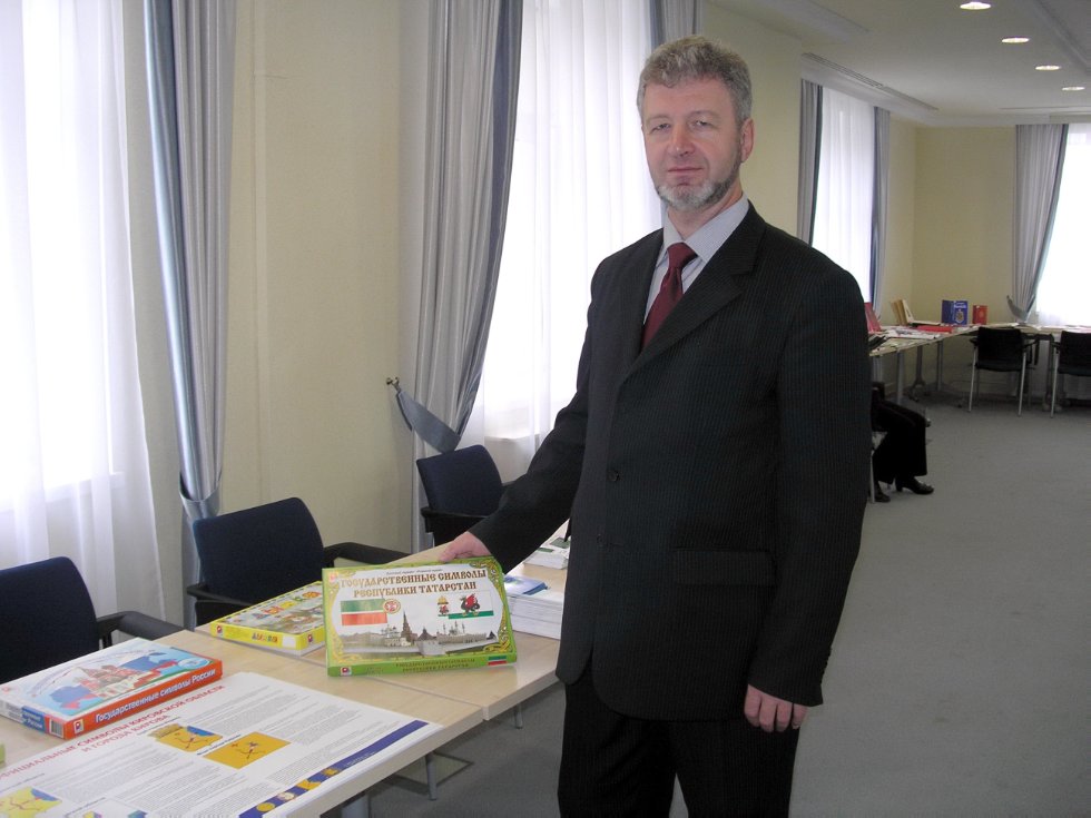 Геральдист: 'Сегодняшняя эмблема КФУ легко читаема и понятна всем' Геральдист: 'Сегодняшняя эмблема КФУ легко читаема и понятна всем'