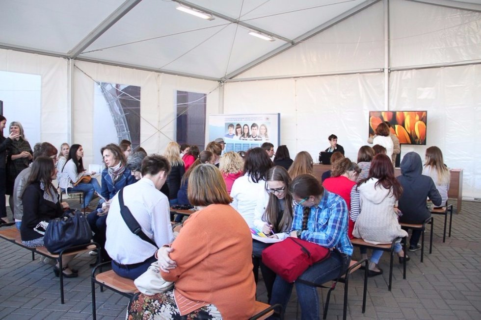 Science Night ? Hand-Made Dolls, Public Lectures and Mandala Drawings Science Night ? Hand-Made Dolls, Public Lectures and Mandala Drawings