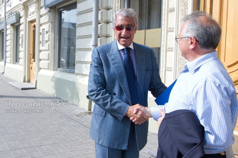 Visit of the Adviser to the President of Afghanistan for International Affairs, Minister Maroofi Yahay ,visit, library