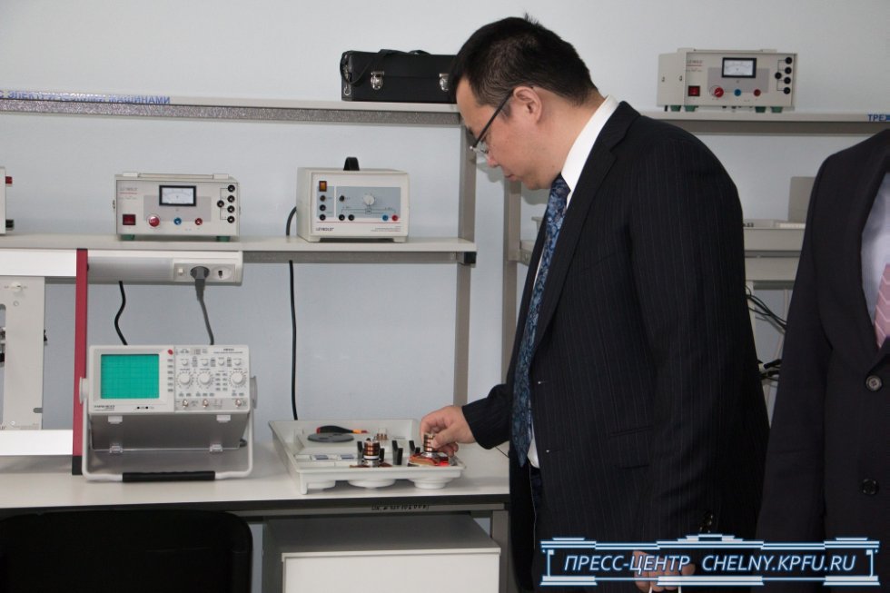 Крупнейший китайский производитель бытовой техники Haier открыл учебный центр на базе КФУ Крупнейший китайский производитель бытовой техники Haier открыл учебный центр на базе КФУ