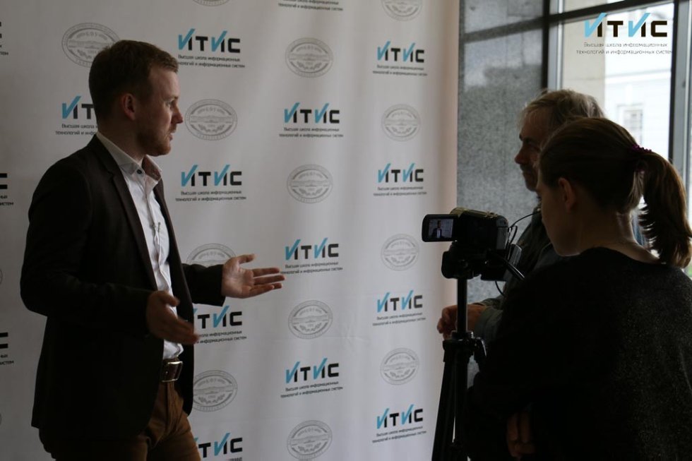 Заглянули в будущее IT вместе с Данилой Медведевым Заглянули в будущее IT вместе с Данилой Медведевым