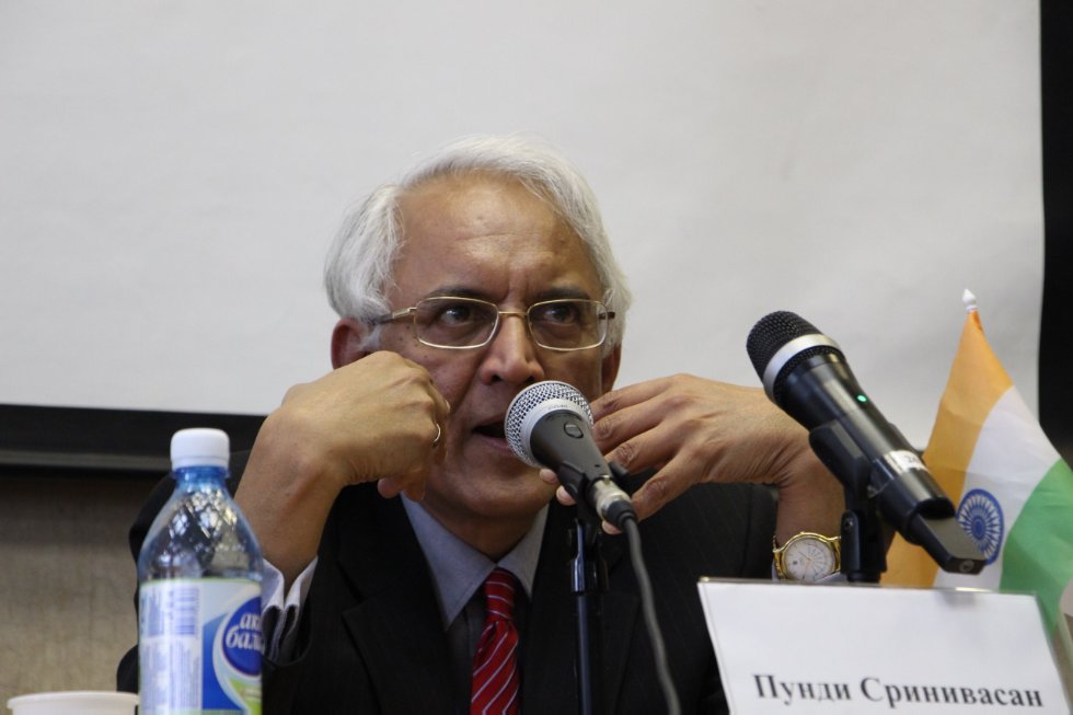 Иностранные студенты принесли победу КФУ на Евразийском экономическом форуме молодежи Иностранные студенты принесли победу КФУ на Евразийском экономическом форуме молодежи