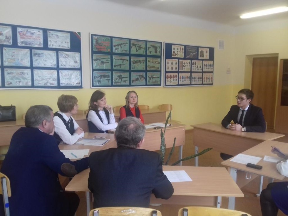 Республиканский этап отбора учащихся выпускных 11 кл. для целевого приема на педагогические направления в Вузы РТ Республиканский этап отбора учащихся выпускных 11 кл. для целевого приема на педагогические направления в Вузы РТ