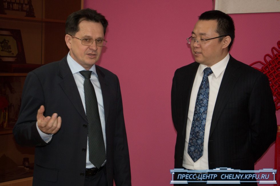 Крупнейший китайский производитель бытовой техники Haier открыл учебный центр на базе КФУ Крупнейший китайский производитель бытовой техники Haier открыл учебный центр на базе КФУ