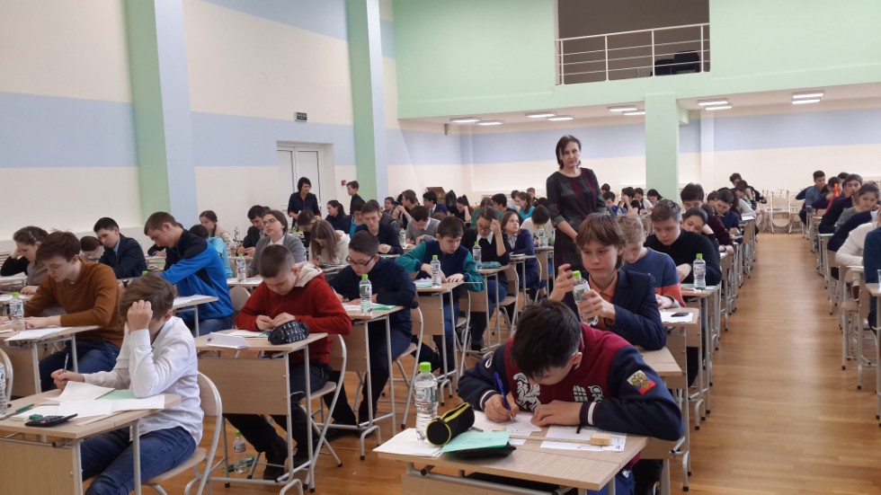 Республиканская олимпиада школьников по физике 'Путь к Олимпу' Республиканская олимпиада школьников по физике 'Путь к Олимпу'