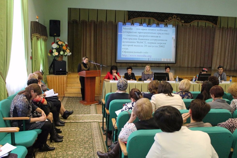 Преподаватели и студенты ИФМК приняли участие в работе международной научно-практической конференции на базе Арского педагогического колледжа Преподаватели и студенты ИФМК приняли участие в работе международной научно-практической конференции на базе Арского педагогического колледжа