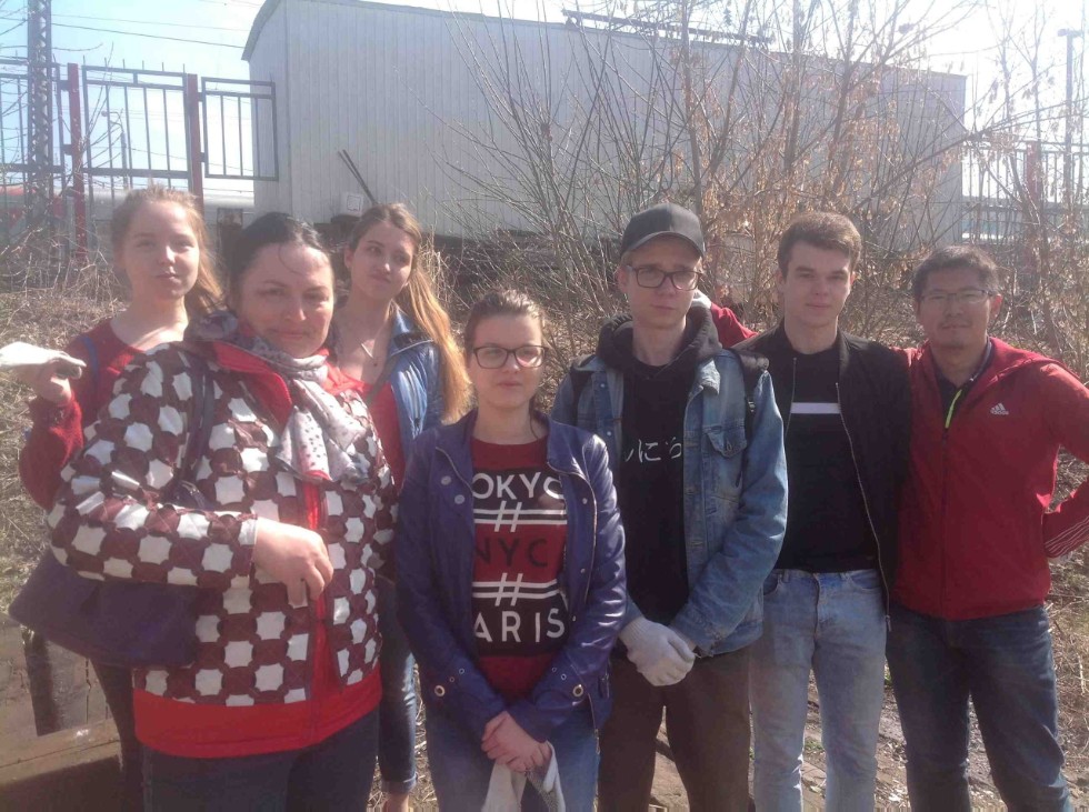 Трудовая ламбада на железнодорожных склонах Трудовая ламбада на железнодорожных склонах