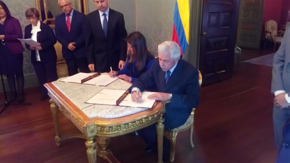 Подписан Меморандум о взаимопонимании в области научно-технического сотрудничества между Россией и Колумбией Подписан Меморандум о взаимопонимании в области научно-технического сотрудничества между Россией и Колумбией