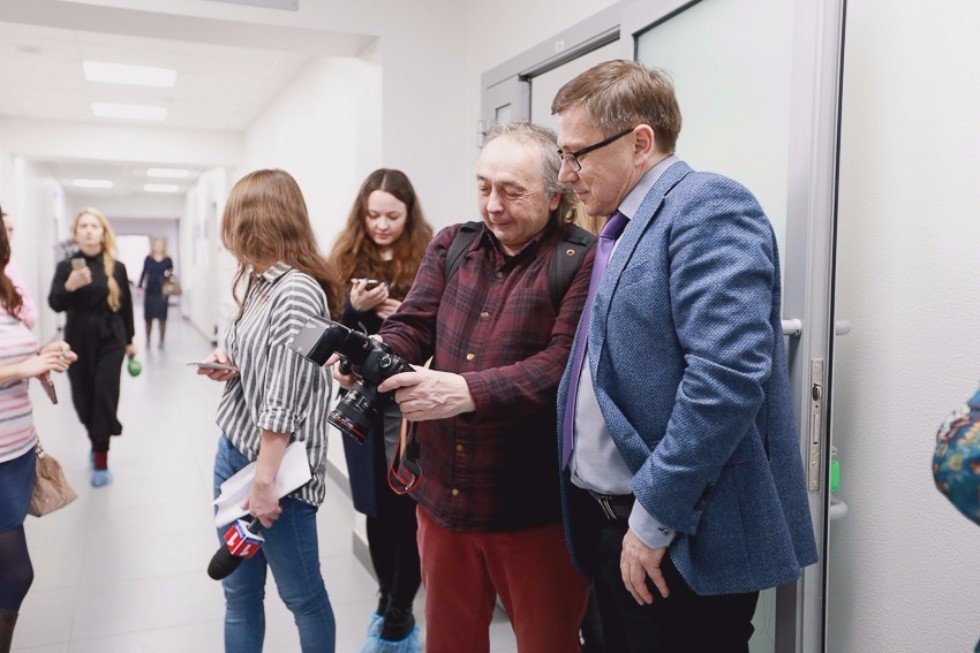 Rector Ilshat Gafurov Held a Media Tour Around Kazan University's Medical Cluster