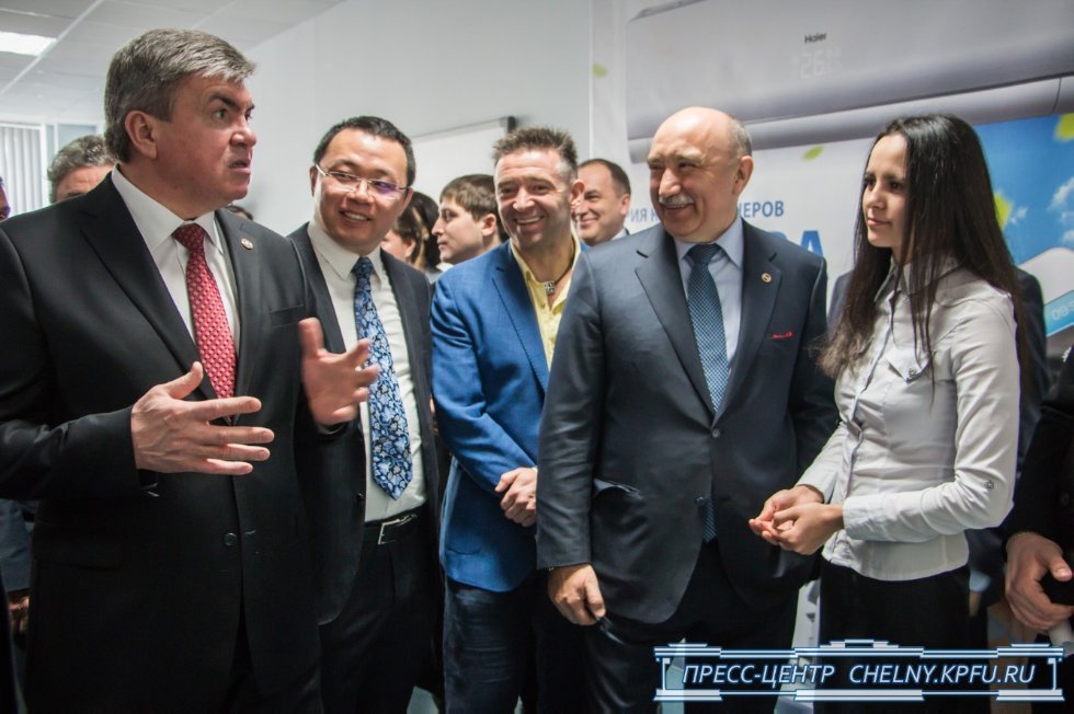 Крупнейший китайский производитель бытовой техники Haier открыл учебный центр на базе КФУ Крупнейший китайский производитель бытовой техники Haier открыл учебный центр на базе КФУ