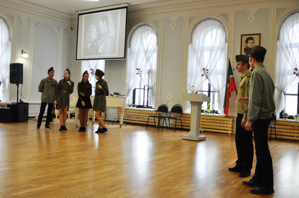 В лицее прошёл праздник 'Мы дети и внуки героев войны живем и гордимся судьбою страны' В лицее прошёл праздник 'Мы дети и внуки героев войны живем и гордимся судьбою страны'