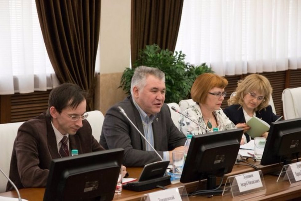 22 апреля в Казанском федеральном университете прошли Международная научно-практическая конференция 'Трудовой кодекс Российской Федерации в системе трудового законодательства стран СНГ' и Международный круглый стол 'Перспективы международно-правового регулирования труда и социальной политики в организациях региональной интеграции' 22 апреля в Казанском федеральном университете прошли Международная научно-практическая конференция 'Трудовой кодекс Российской Федерации в системе трудового законодательства стран СНГ' и Международный круглый стол 'Перспективы международно-правового регулирования труда и социальной политики в организациях региональной интеграции'