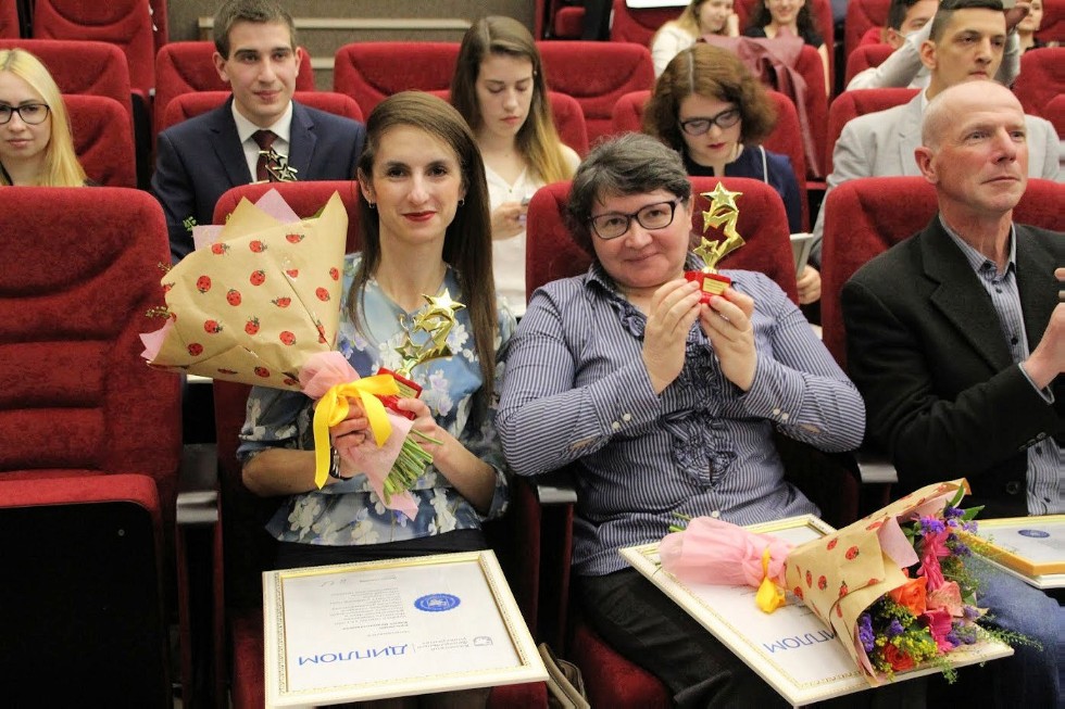 Диплом в номинации 'Лучший куратор-2017' получила Елена Кузьмина Диплом в номинации 'Лучший куратор-2017' получила Елена Кузьмина