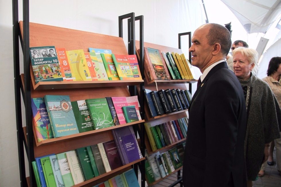 Science Night ? Hand-Made Dolls, Public Lectures and Mandala Drawings Science Night ? Hand-Made Dolls, Public Lectures and Mandala Drawings