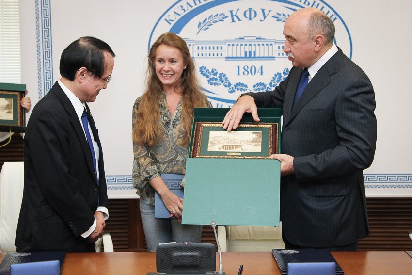 KFU, RIKEN and RCOD signed a trilateral memorandum of intent
