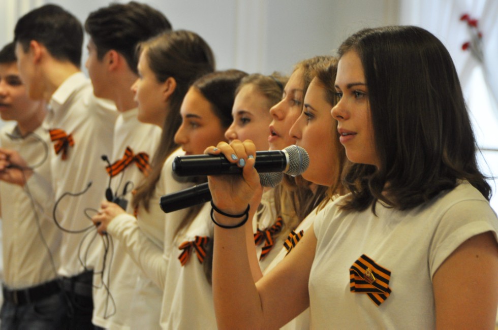 В лицее прошёл праздник 'Мы дети и внуки героев войны живем и гордимся судьбою страны' В лицее прошёл праздник 'Мы дети и внуки героев войны живем и гордимся судьбою страны'