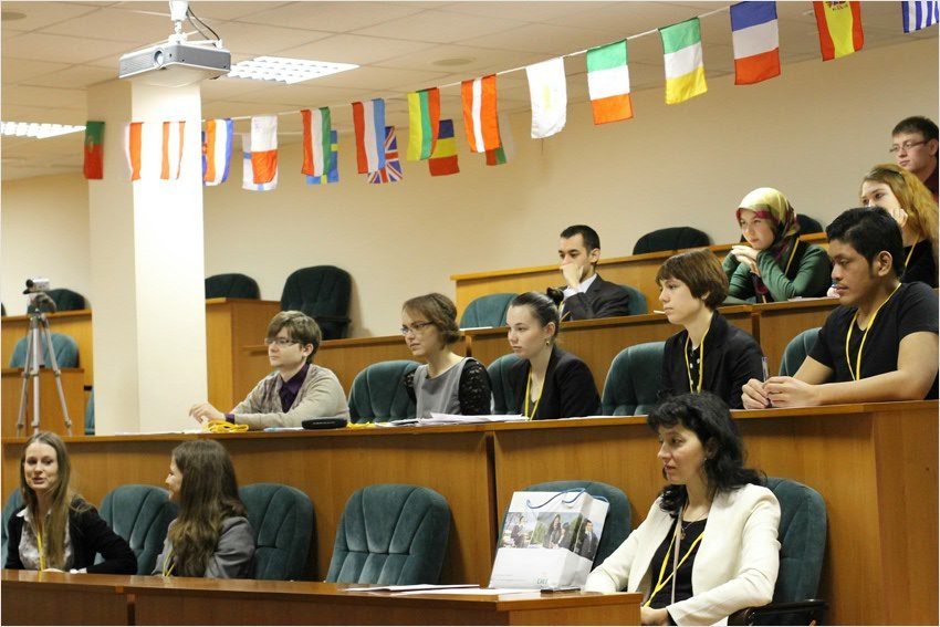 Kazan University students try up Eurounion