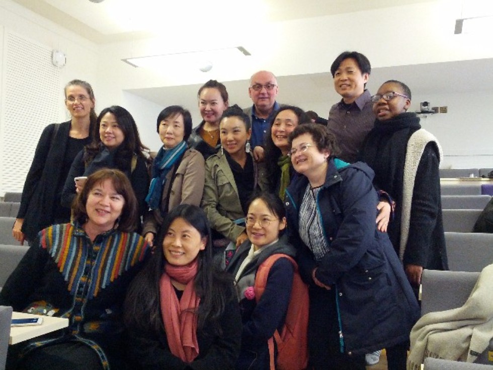 Международный Симпозиум 'Присутствие через звук: место и современная музыка Восточной Азии' Международный Симпозиум 'Присутствие через звук: место и современная музыка Восточной Азии'