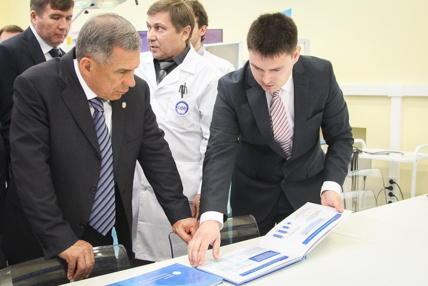 Rustam Minnikhanov: 'Large Enterprises Need KFU Developments'