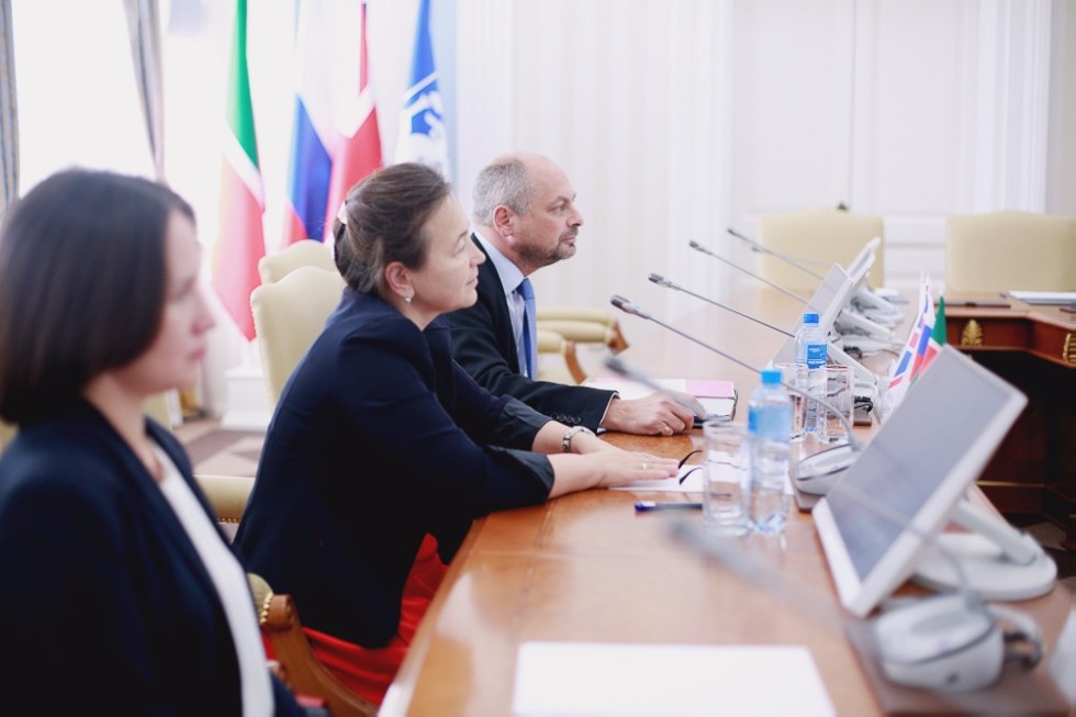 Emerging Opportunities Backed by New Agreement with Cochrane Russia Emerging Opportunities Backed by New Agreement with Cochrane Russia