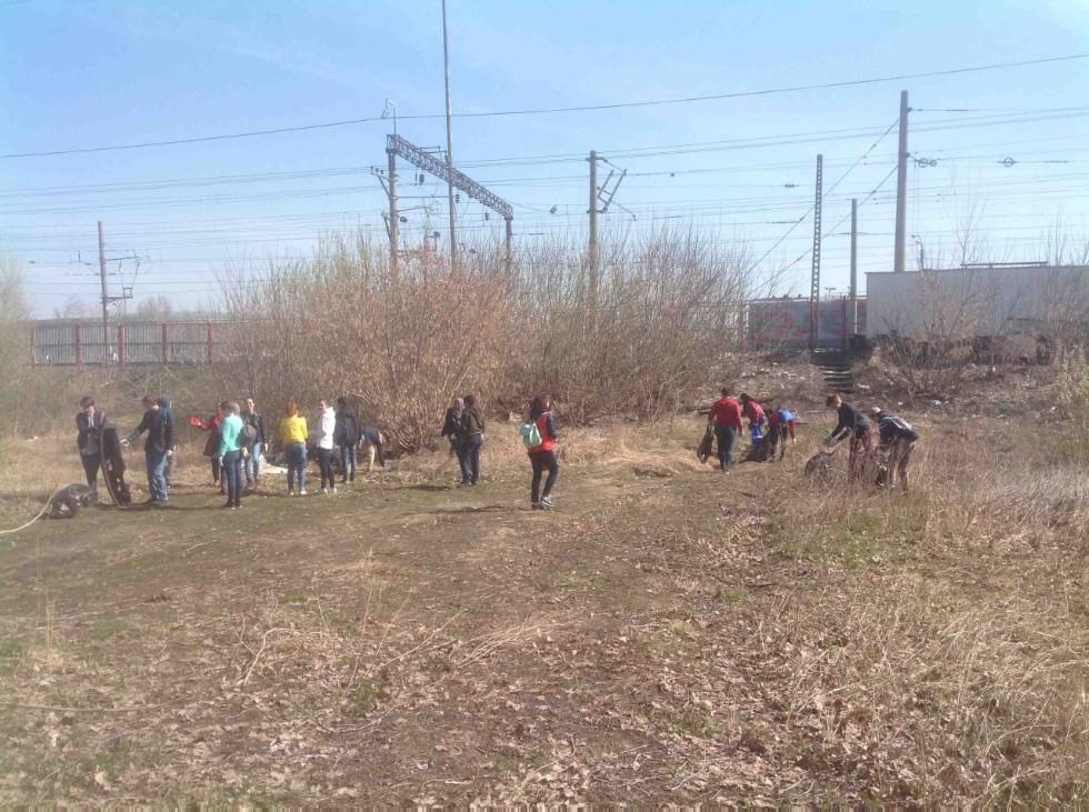 Трудовая ламбада на железнодорожных склонах Трудовая ламбада на железнодорожных склонах
