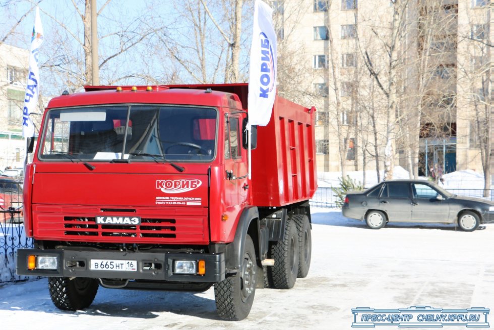 Рустам Минниханов: 'Наша стратегическая цель - это диверсификация экономики' Рустам Минниханов: 'Наша стратегическая цель - это диверсификация экономики'