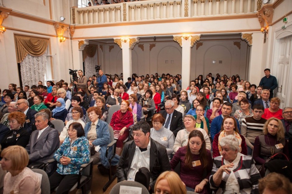 Olga Tukchacheva, Marina Tsvetaeva's grand-niece, and Svetlana Romanova, a People's Actress of the Russian Federation and the Republic of Tatarstan, were awarded the VIII Literary Prize (the Marina Tsvetaeva Prize) in Elabuga Institute of KFU. ,Yelabuga Institute