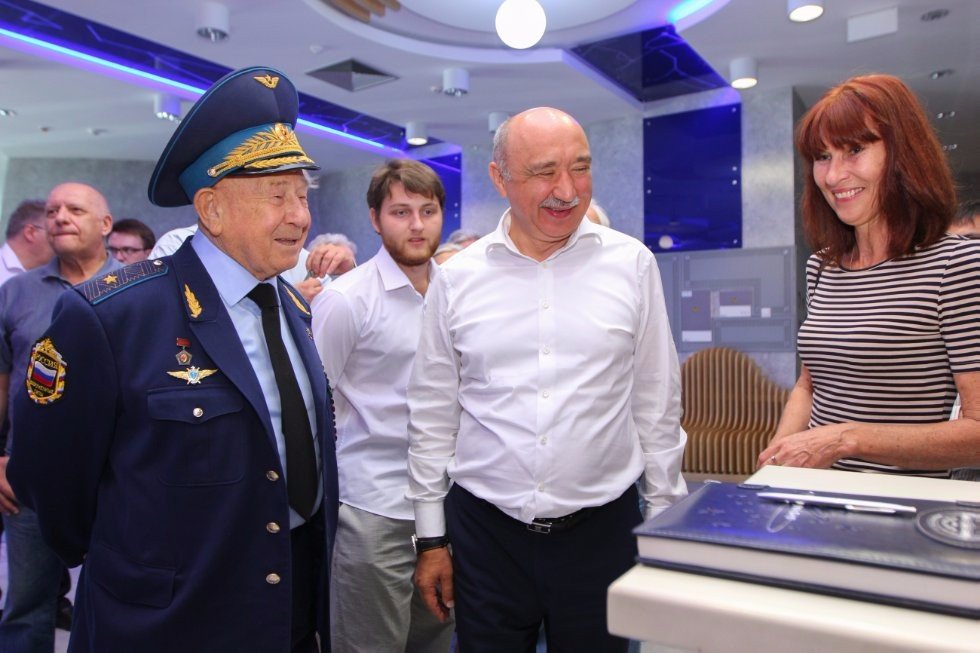 Kazan University Planetarium Will Be Named after Cosmonaut Alexey Leonov