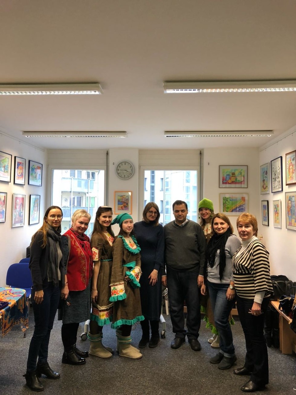 Студенты и преподаватели кафедры дизайна и национальных искусств ИФМК КФУ завоевали первое место в Германии Студенты и преподаватели кафедры дизайна и национальных искусств ИФМК КФУ завоевали первое место в Германии