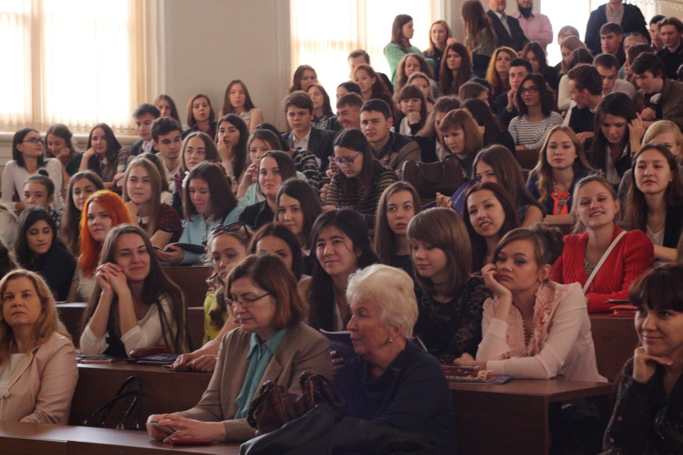 The Institute has taken into his family new students ,first-year students