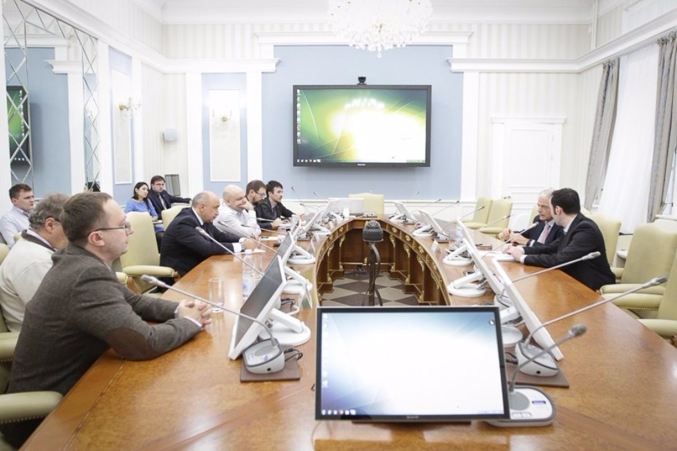 Chairman of NHS England Malcom Grant Visits Kazan University