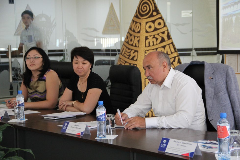 The flag of the International Olympiad in Informatics was passed to Kazan The flag of the International Olympiad in Informatics was passed to Kazan