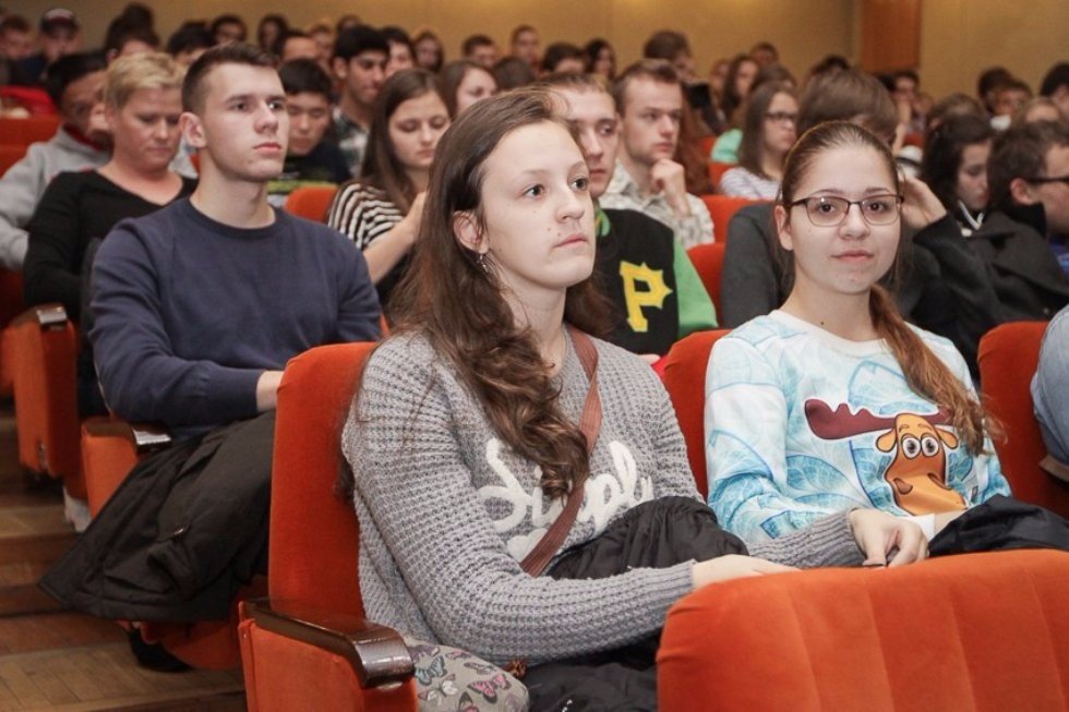 Kazan University Transcends Borders ,secondary education, high school, international cooperation, enrolment