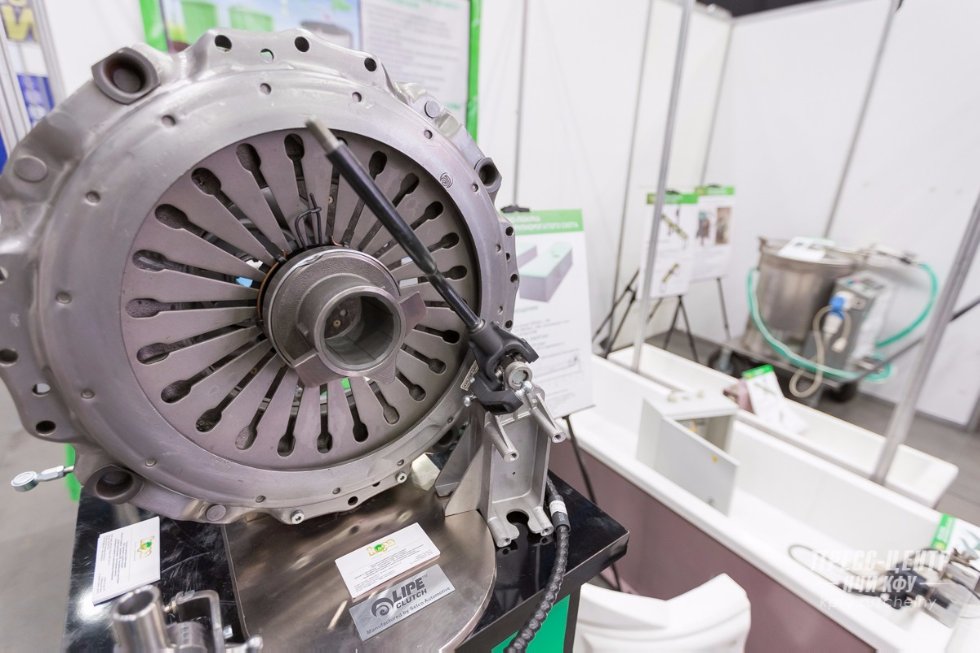 КФУ принял участие в ХI Камском инновационно-промышленном форуме КФУ принял участие в ХI Камском инновационно-промышленном форуме