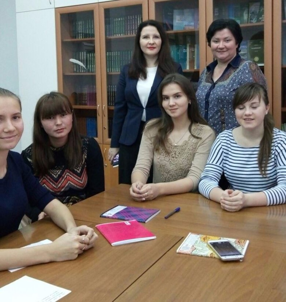 Сүзлекләр төзү җиңел эш түгел Сүзлекләр төзү җиңел эш түгел