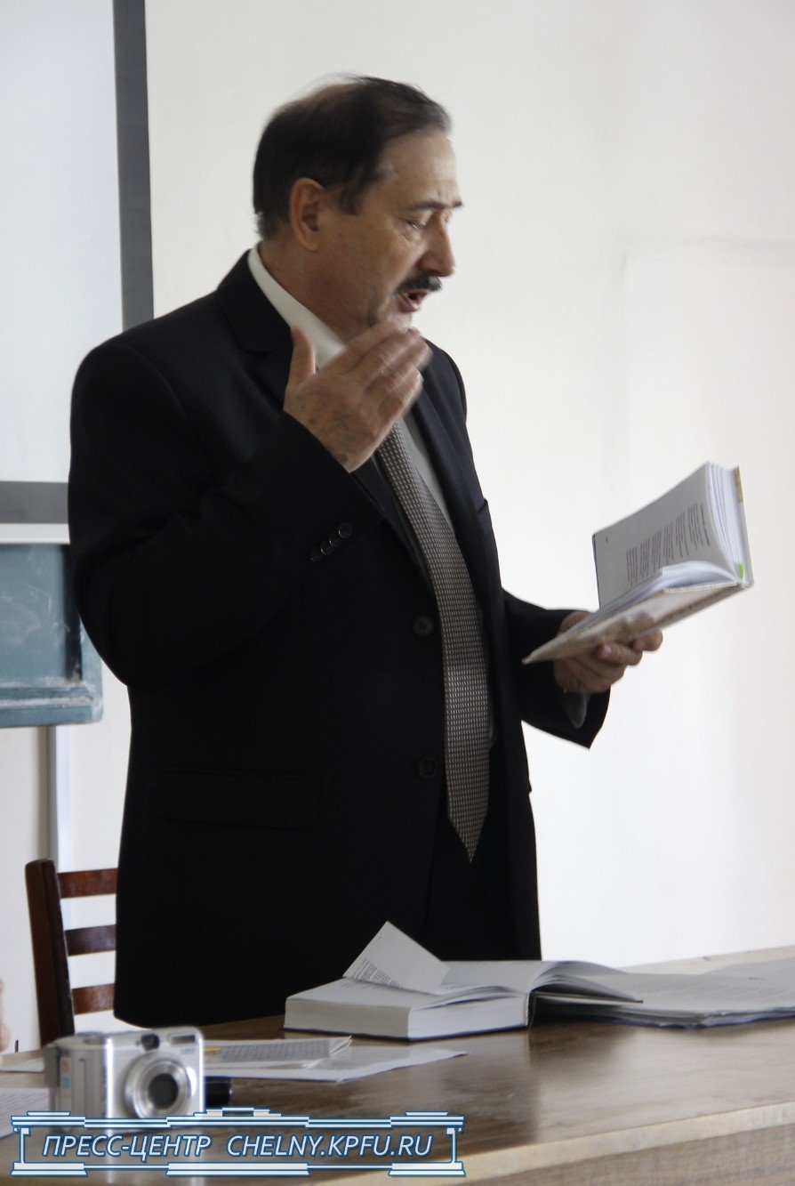 Факил Сафин: 'Научитесь красиво читать!' Факил Сафин: 'Научитесь красиво читать!'