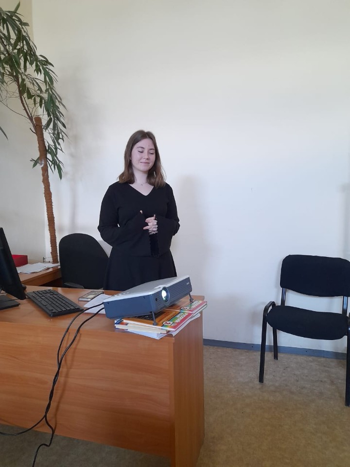 Каким быть учителю начальных классов? Каким быть учителю начальных классов?