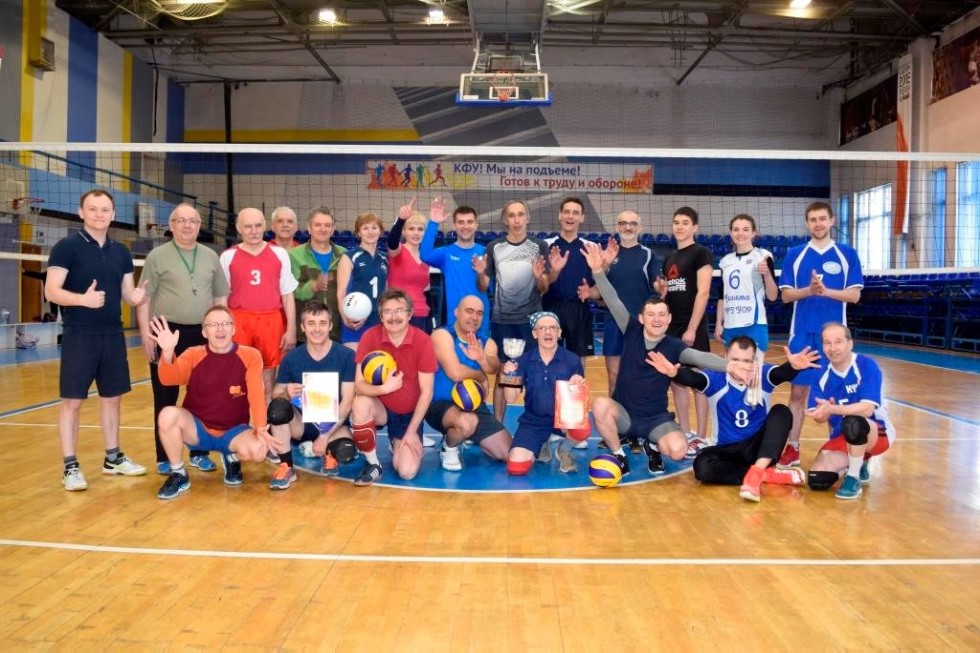 В КФУ стартовали волейбольный и теннисный сезоны В КФУ стартовали волейбольный и теннисный сезоны