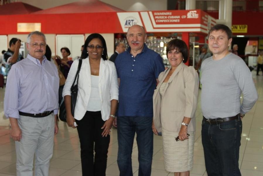 Greetings from Cuba Greetings from Cuba