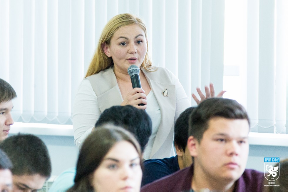 Андрей Максимов: 'Человек сам создаёт тот мир, в котором он живёт' Андрей Максимов: 'Человек сам создаёт тот мир, в котором он живёт'