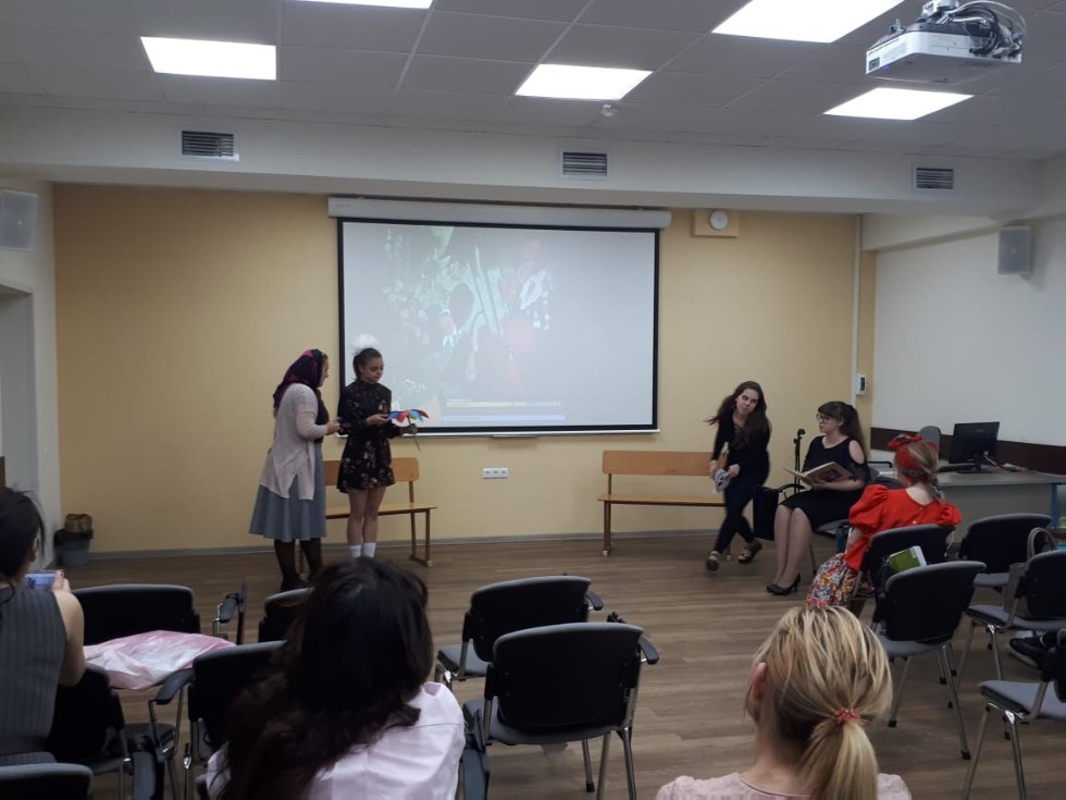 Студенческий театр 'Триумф' показал панораму театральных миниатюр Студенческий театр 'Триумф' показал панораму театральных миниатюр