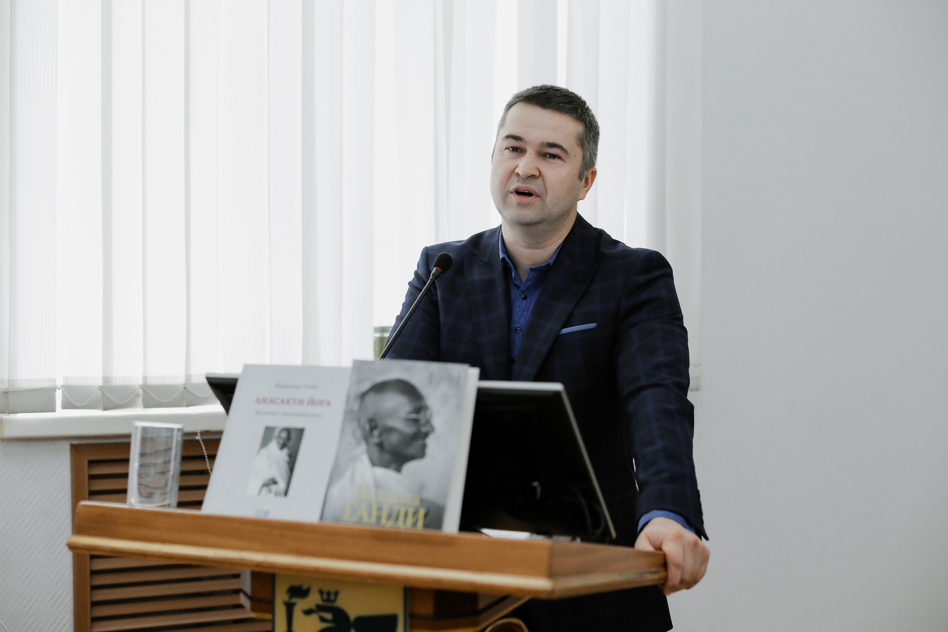 � ������ ���������� ������ ������-����� 