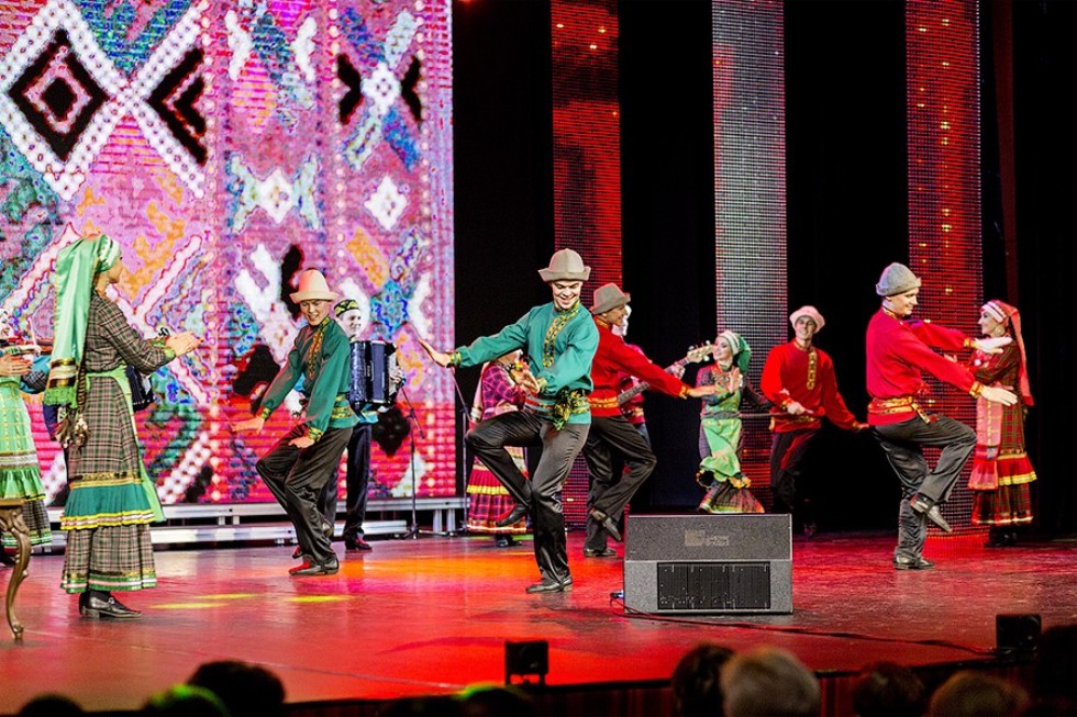 Все началось с судьбоносной песни 'Золотая рыбка' Все началось с судьбоносной песни 'Золотая рыбка'